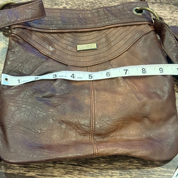 Kangol Brown Crossbody Bag with Distressed Leather and Metallic Accents - Picture 4 of 6